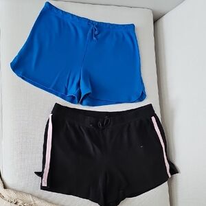 Set of 2 shorts (M)